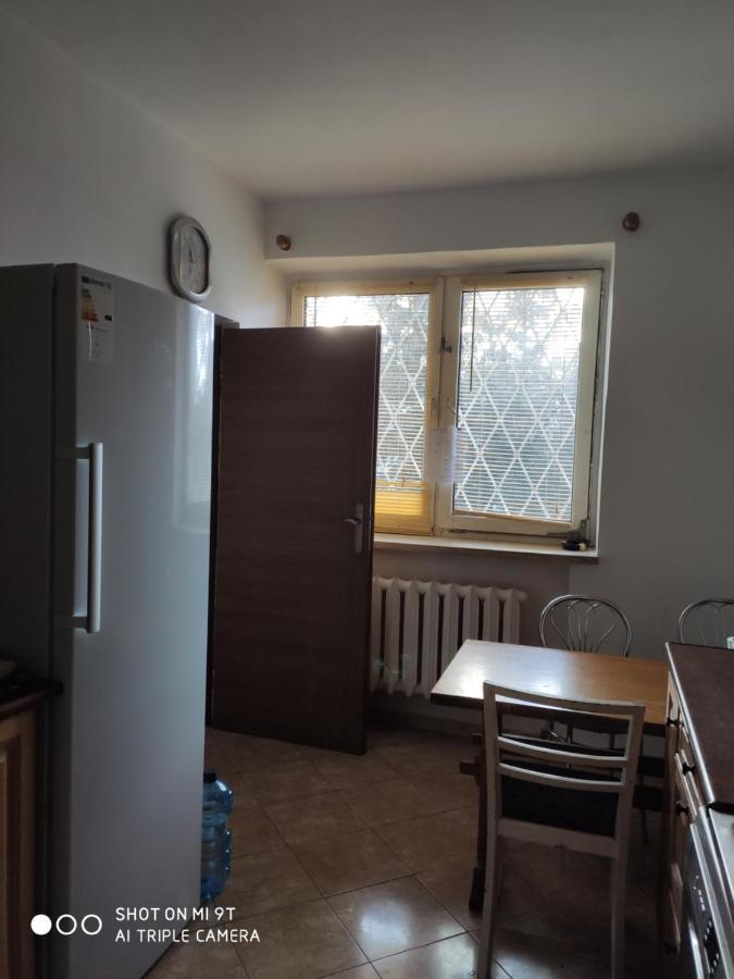 Popularna Guest Home Варшава Экстерьер фото